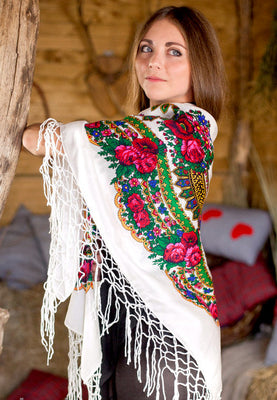 Ukrainian shawl "Hustka". White. Large