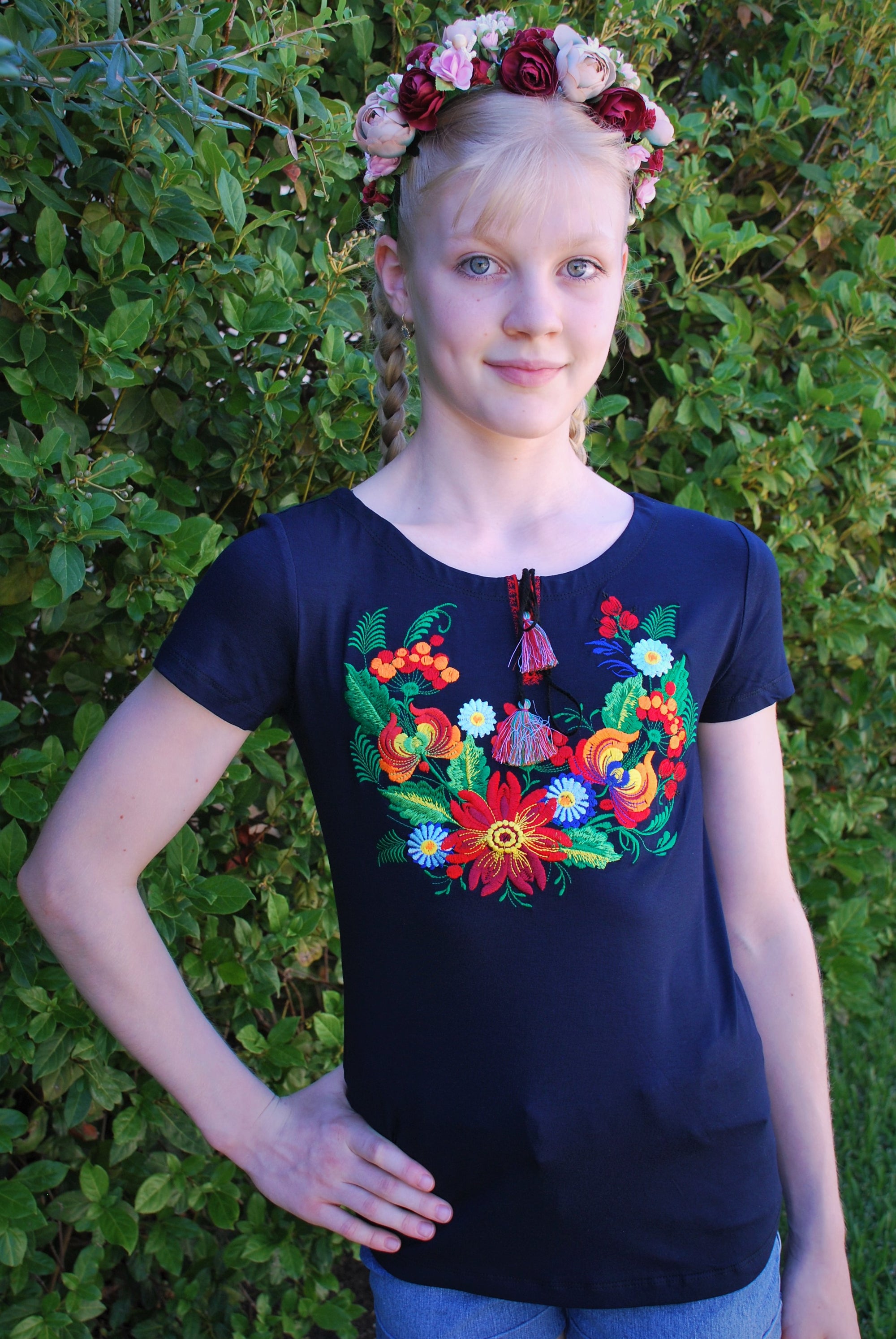 Women's short sleeve shirt with real embroidery "Petrykivka". Navy blue