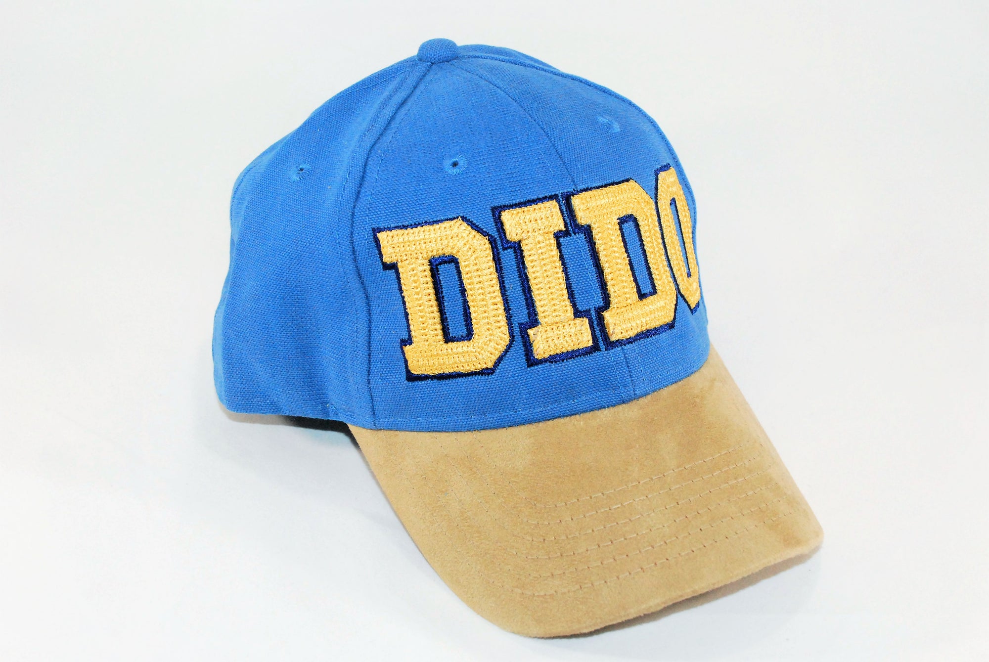 3D embroidered hat "DIDO"