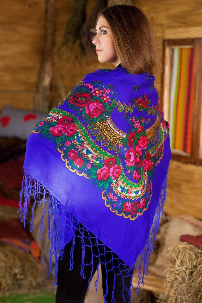 Ukrainian shawl "Hustka". Blue. Large